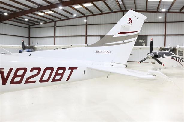 2005 CESSNA 182T SKYLANE Photo 5