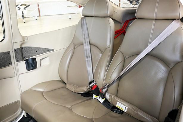 2005 CESSNA 182T SKYLANE Photo 6