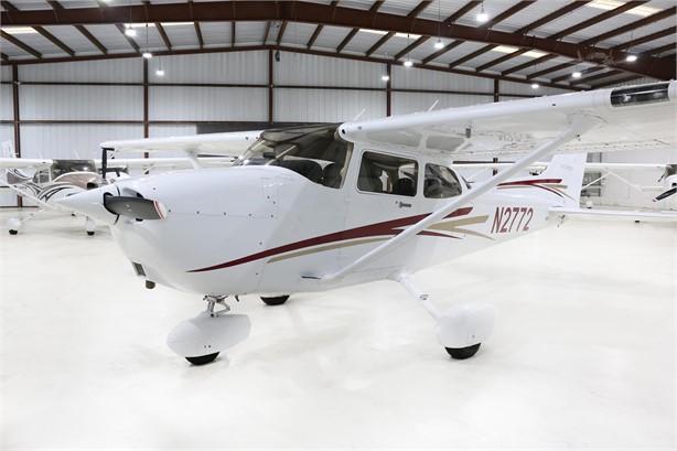 2005 CESSNA 172R SKYHAWK Photo 2