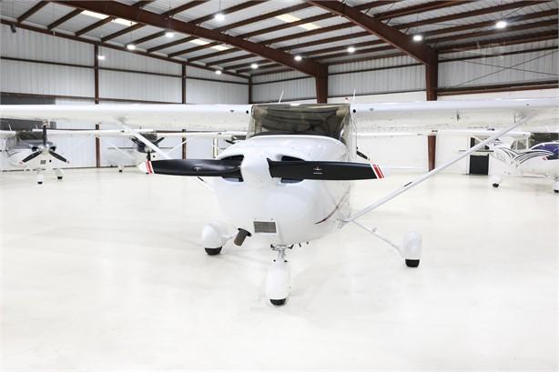 2005 CESSNA 172R SKYHAWK Photo 5