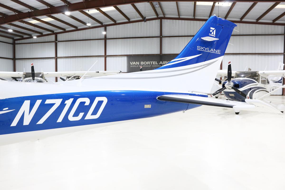 2022 Cessna 182T Skylane Photo 4
