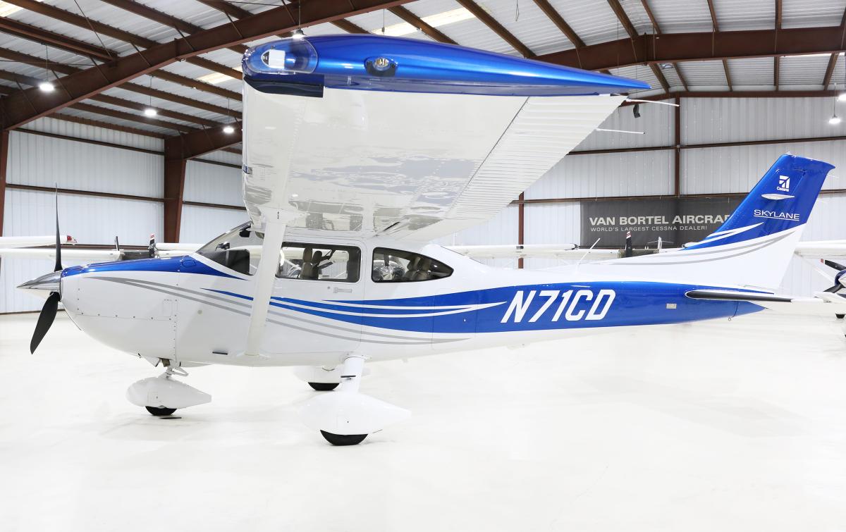 2022 Cessna 182T Skylane Photo 2