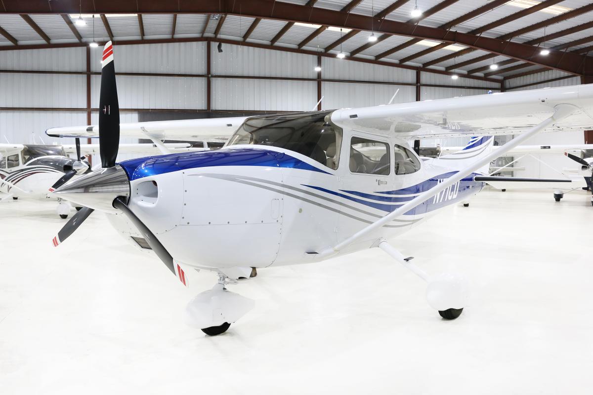 2022 Cessna 182T Skylane Photo 3