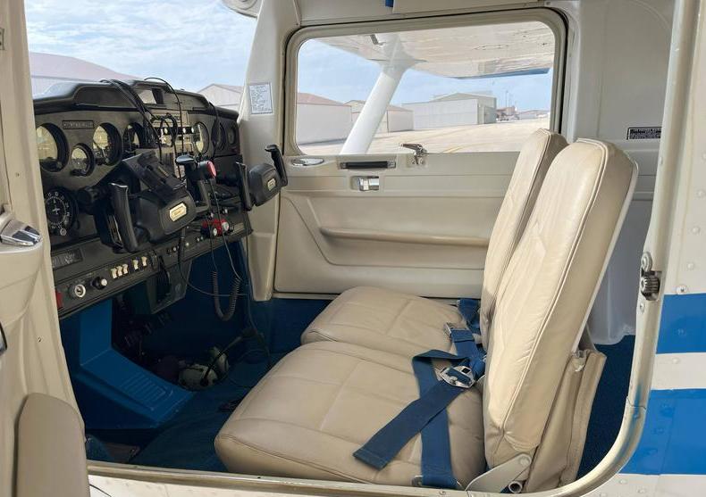 1976 CESSNA 150M Photo 4