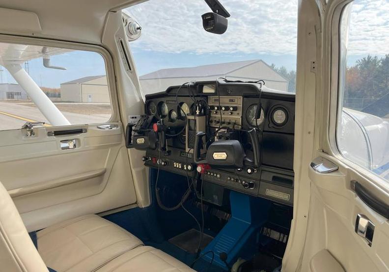 1976 CESSNA 150M Photo 5