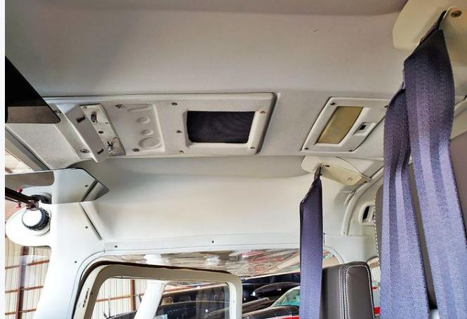 1976 CESSNA 182P SKYLANE Photo 3