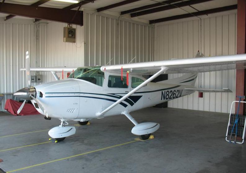 1974 Cessna 182P Photo 2