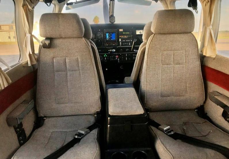 1981 Piper Saratoga SP Photo 2