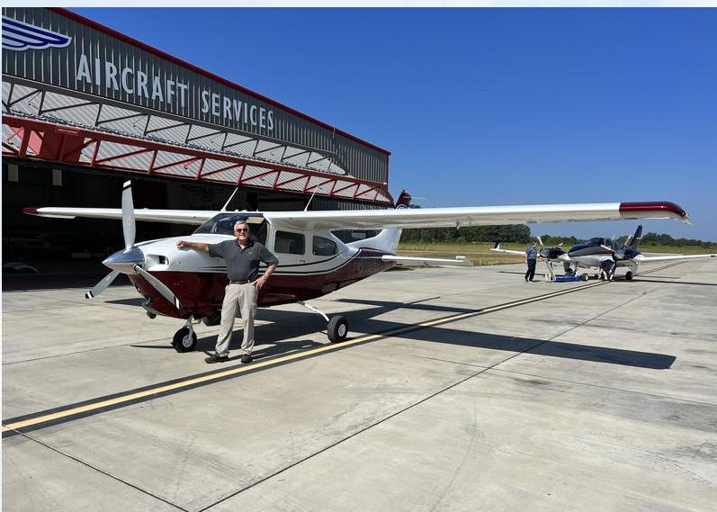 1977 CESSNA T210 Photo 3