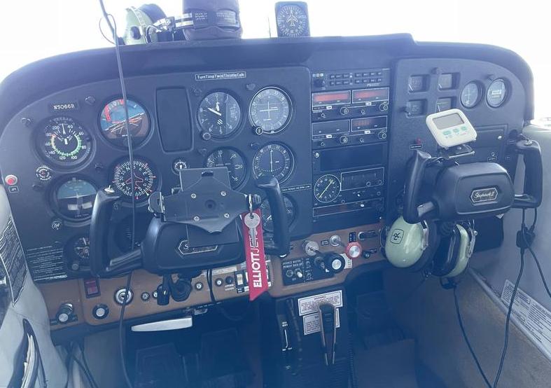 1974 CESSNA 172M SKYHAWK II Photo 4