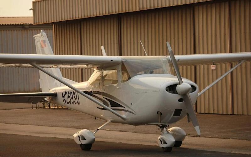 1963 Cessna 172 Skyhawk  Photo 5