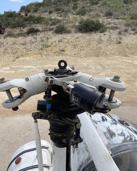  SCHWEIZER 300C Photo 6